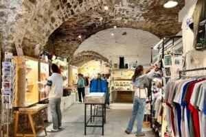 boutique artisanat local Cucuron sud-luberon, boutique de créateurs