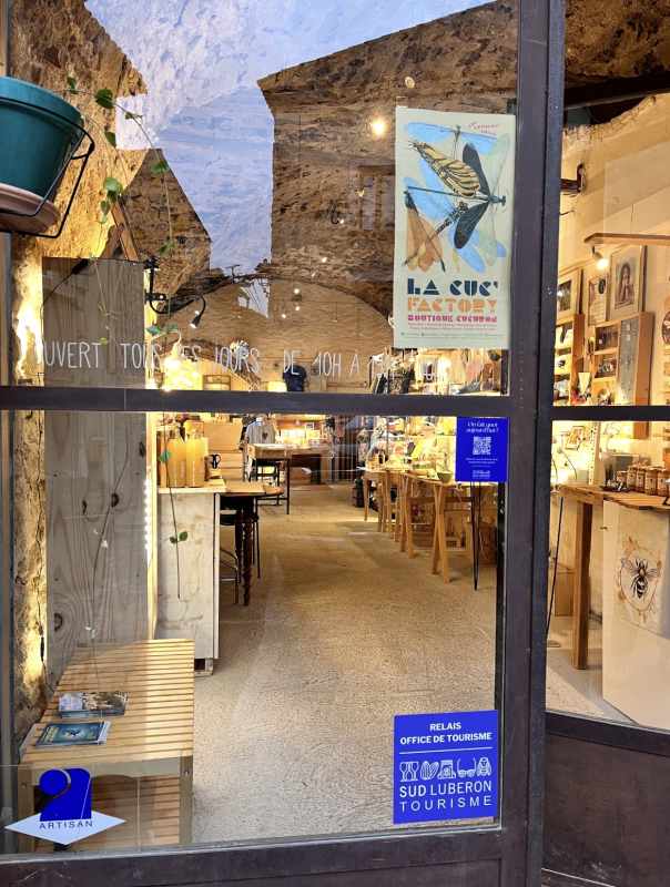 CUC Factory boutique artisanat local luberon Cucuron Boutique de créateurs locaux cucuron luberon