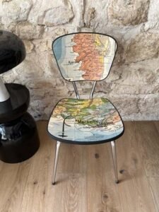 chaise vintage upcyclée surcyclage relooking de meubles Marseille mobilier vintage Marseille