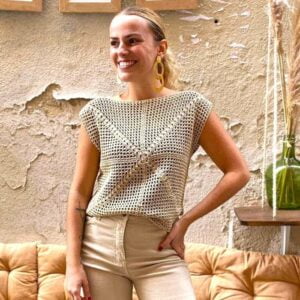 Top au crochet vetement au crochet